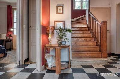 Maison - 182 m² - 9 pièces