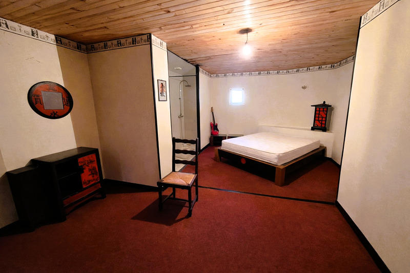 Maison - 219 m² - 6 pièces