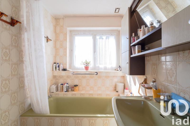 Maison - 137 m² - 8 pièces