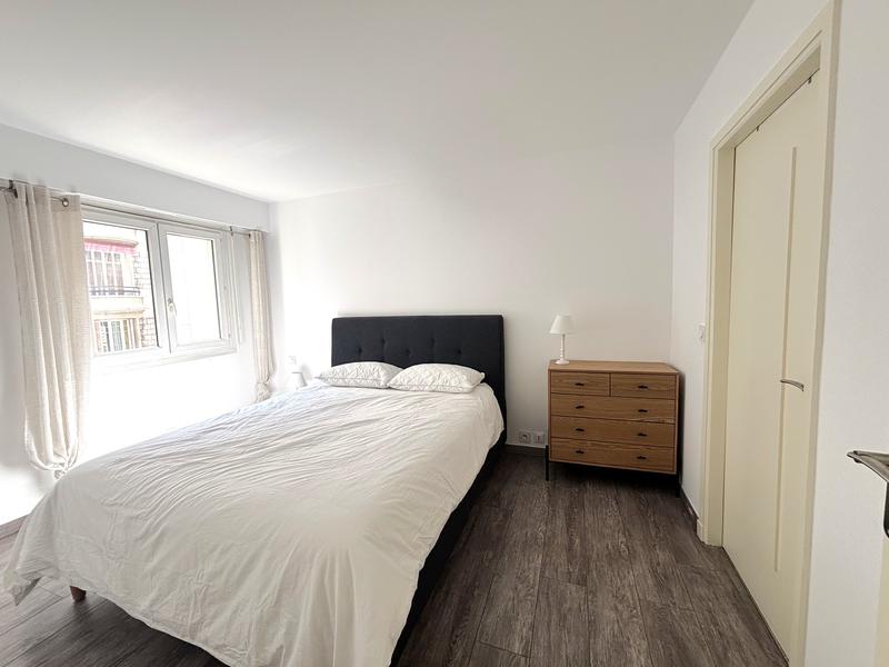 Appartement - 9 719 m² - 4 pièces