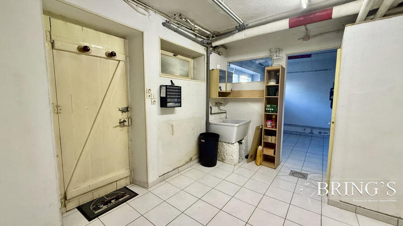 Maison - 187 m² - 8 pièces