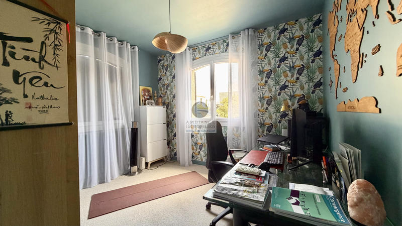 Maison - 284 m² - 8 pièces