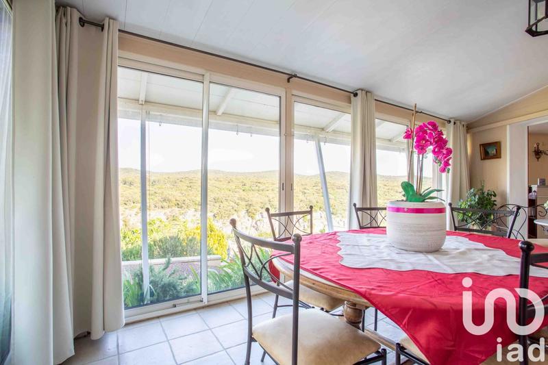 Maison - 223 m² - 8 pièces