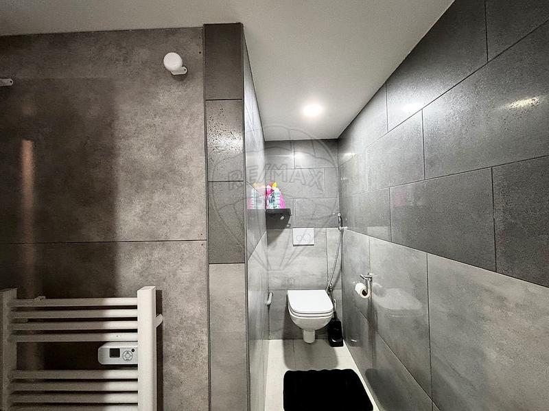 Maison - 262 m² - 6 pièces