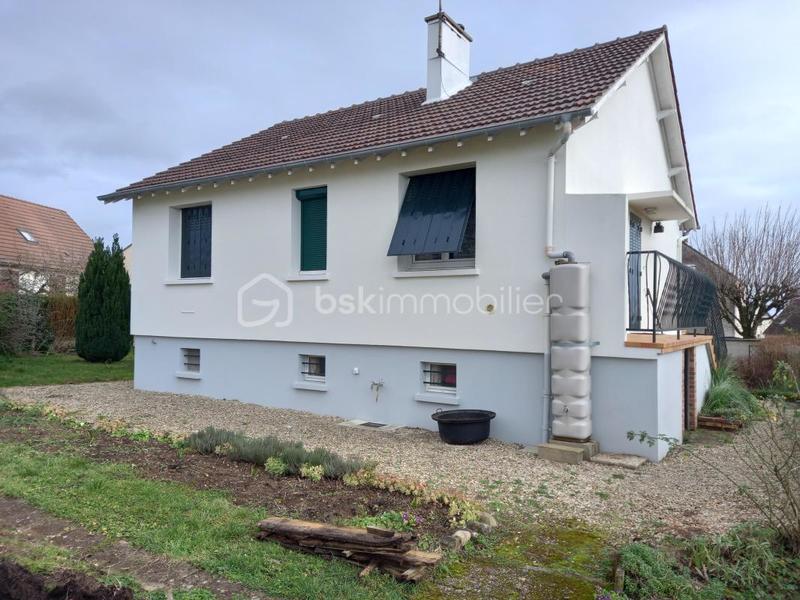 Maison traditionnelle - 78 m² - 4 pièces