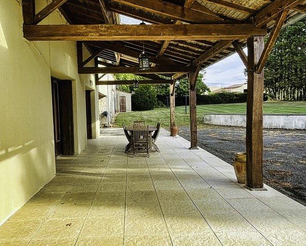 Gîte - 880 m² - 40 pièces