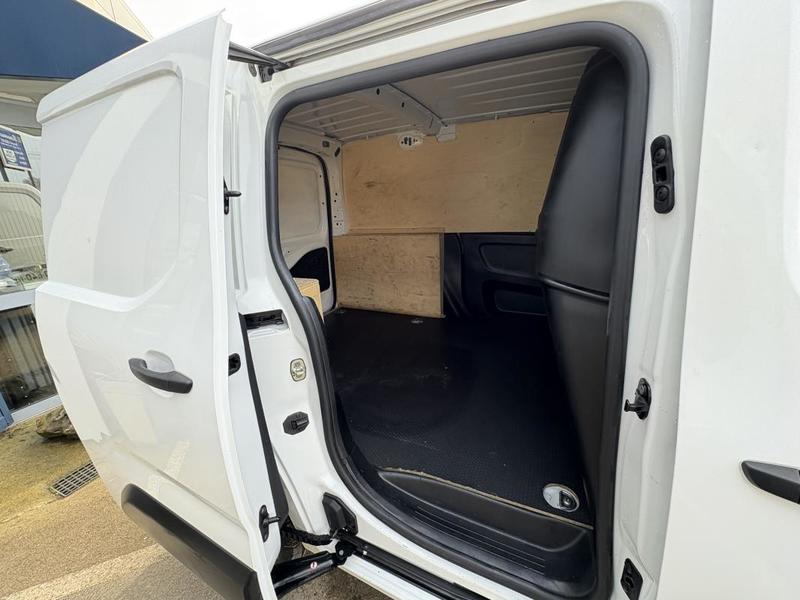 Citroën Berlingo m Bhdi 130 s&amp;S Eat8 Club -Tva Recuperable