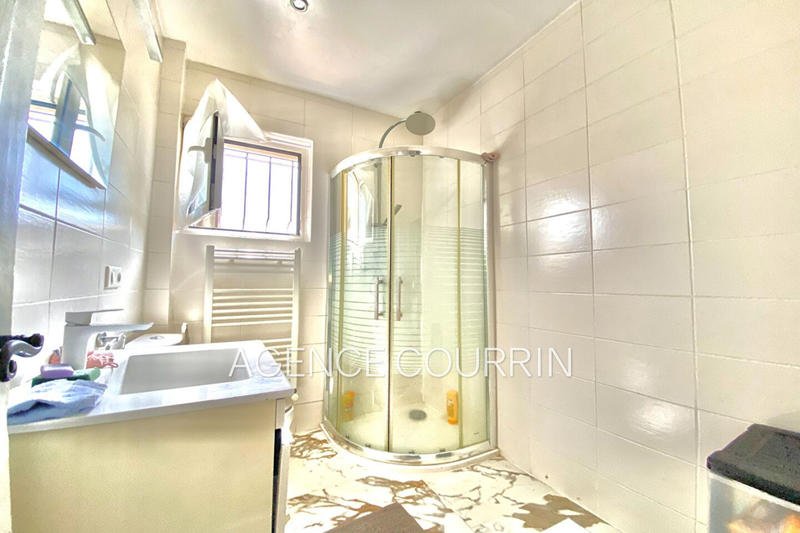 Maison - 194 m² - 6 pièces