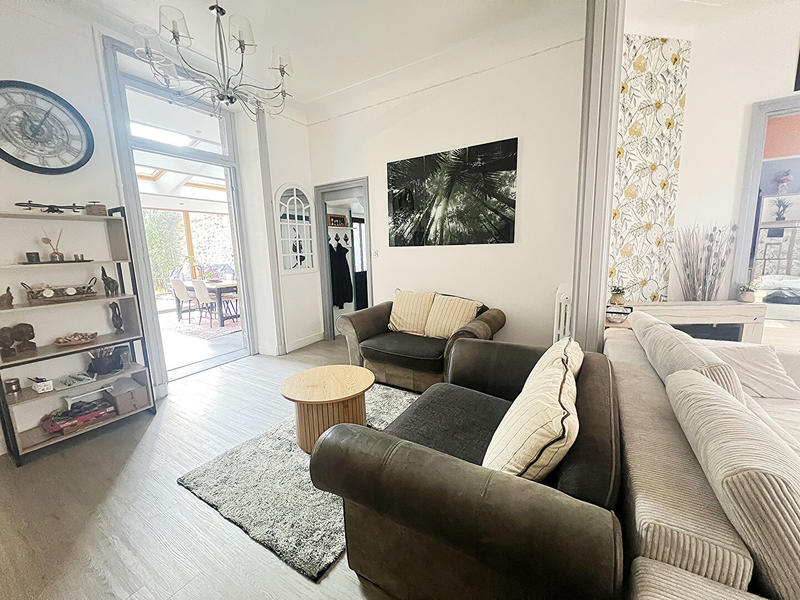 Maison - 190 m² - 9 pièces