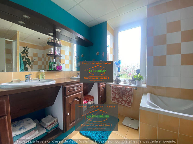 Maison - 178 m² - 7 pièces