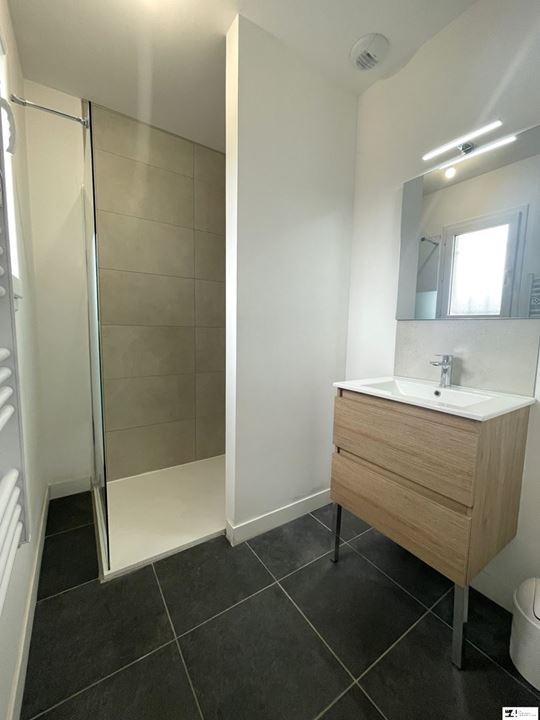 Maison traditionnelle - 87 m² - 4 pièces