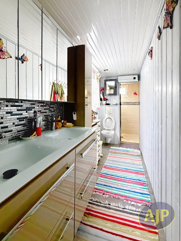 Maison - 85 m² - 6 pièces