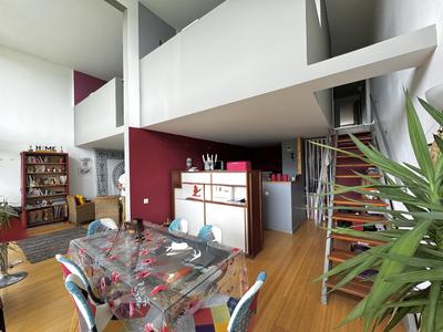 Appartement - 120 m² - 5 pièces