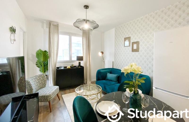 Chambre - 9 m² - 1 pièce