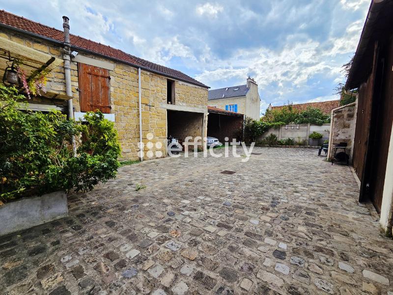 Maison - 185 m² - 8 pièces