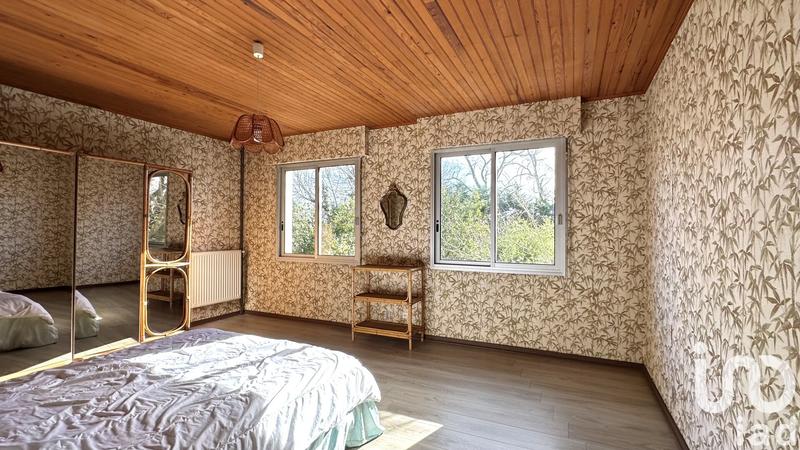 Maison - 260 m² - 9 pièces