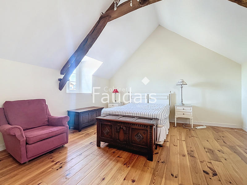 Maison - 180 m² - 7 pièces