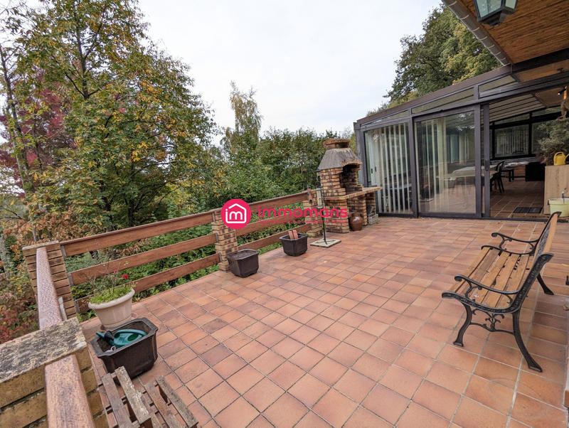 Maison - 171 m² - 7 pièces