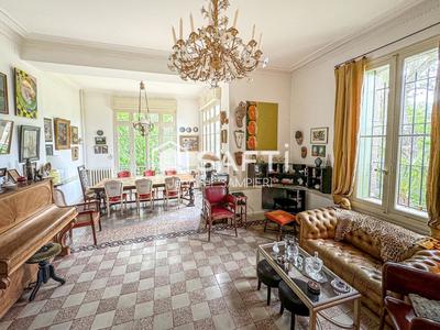 Maison de maîtres - 430 m² - 17 pièces