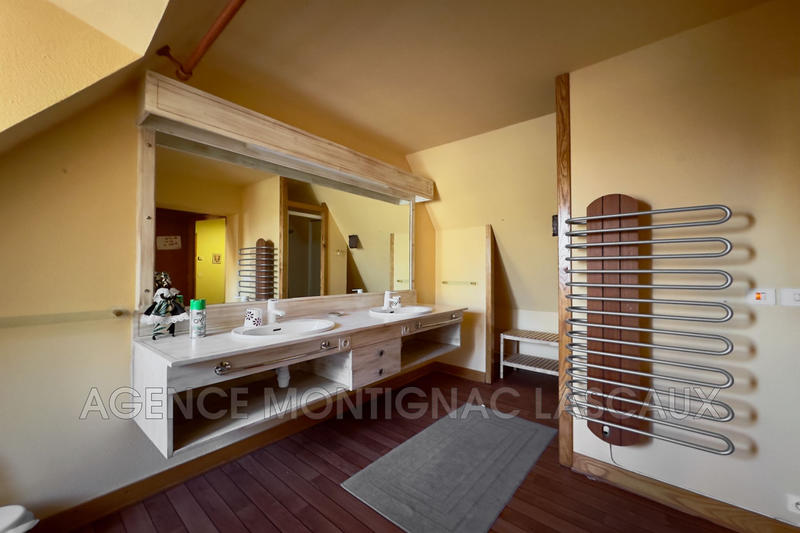 Maison - 497 m² - 15 pièces