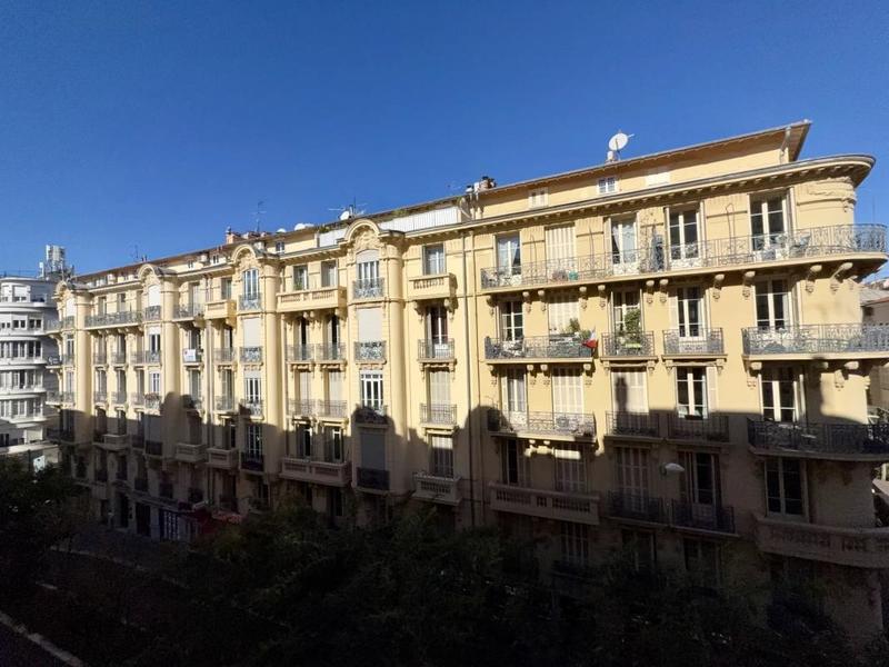 Appartement - 83 m² - 3 pièces