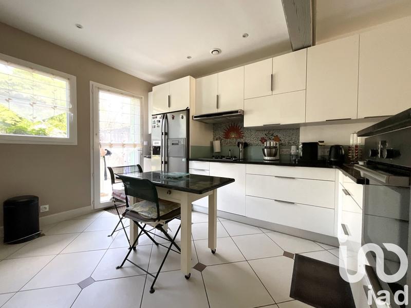 Maison - 205 m² - 5 pièces