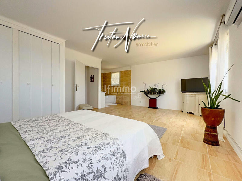 Maison - 185 m² - 6 pièces