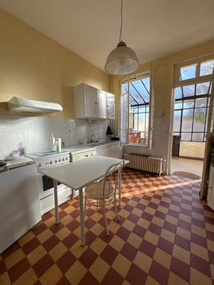 Maison - 152 m² - 8 pièces