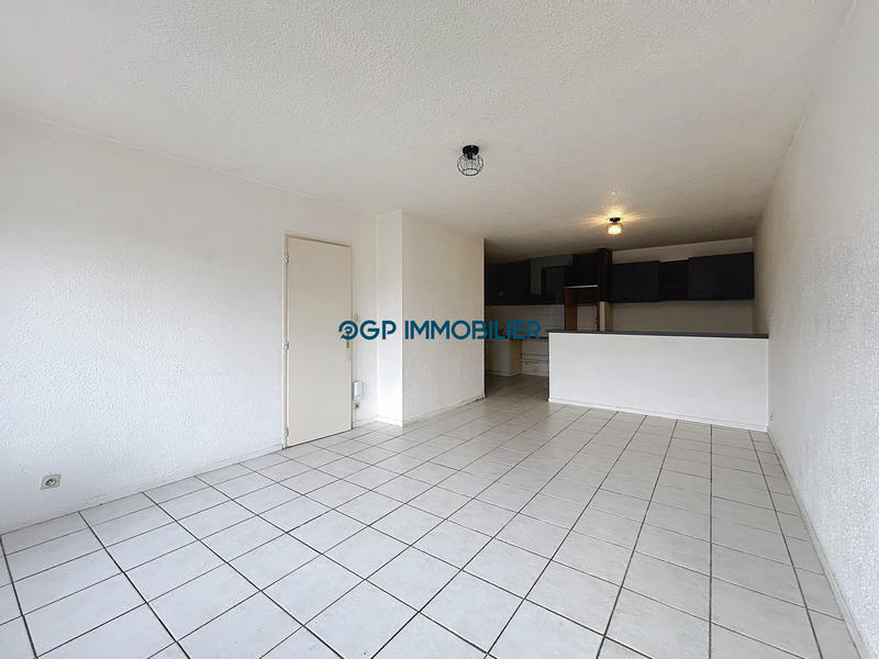 Appartement - 64 m² - 2 pièces