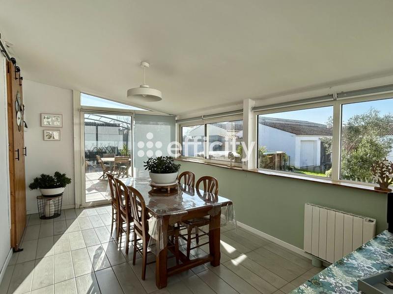 Maison - 121 m² - 6 pièces