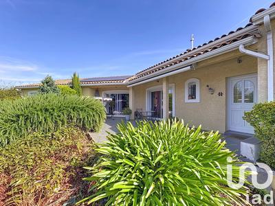 Maison - 204 m² - 7 pièces