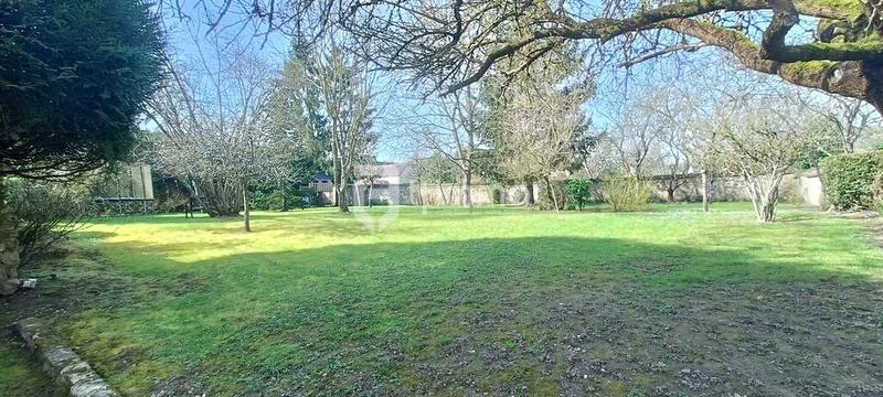 Demeure - 281 m² - 13 pièces