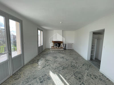 Maison - 82 m² - 3 pièces