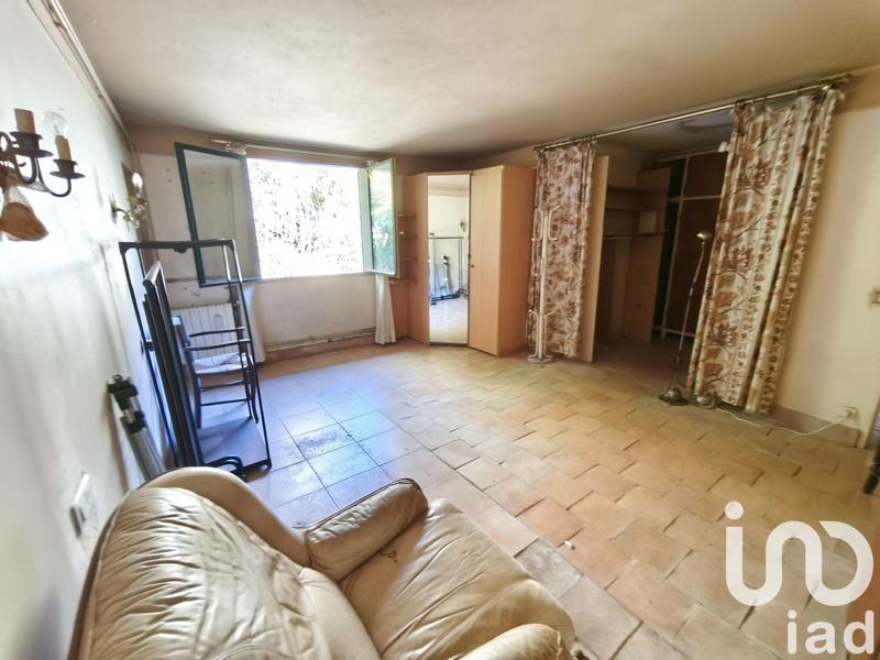 Maison - 240 m² - 8 pièces