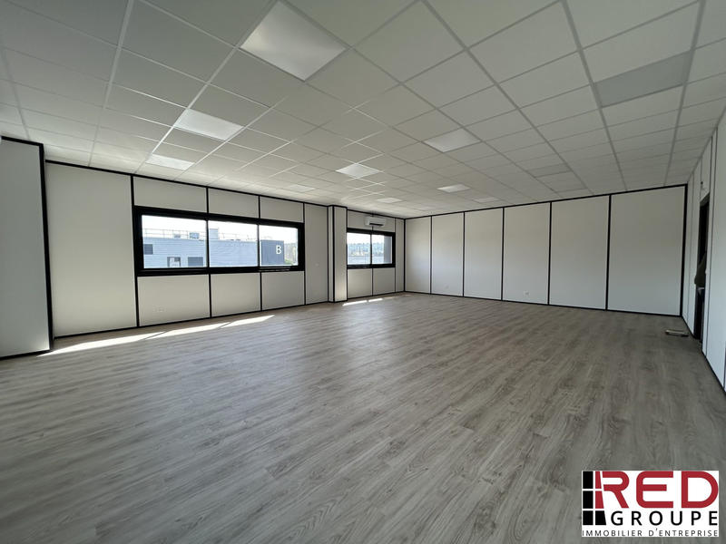 Entrepôt - 277 m²