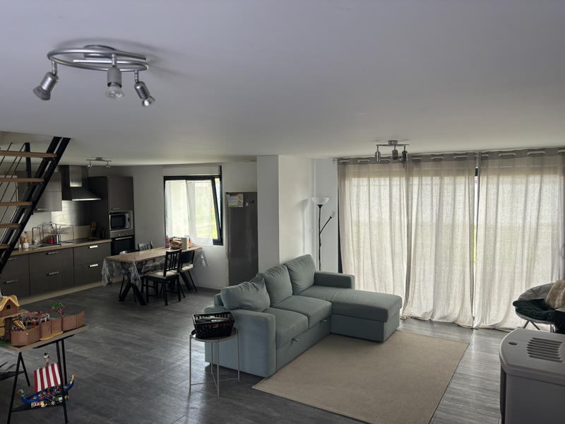 Maison - 97 m² - 6 pièces