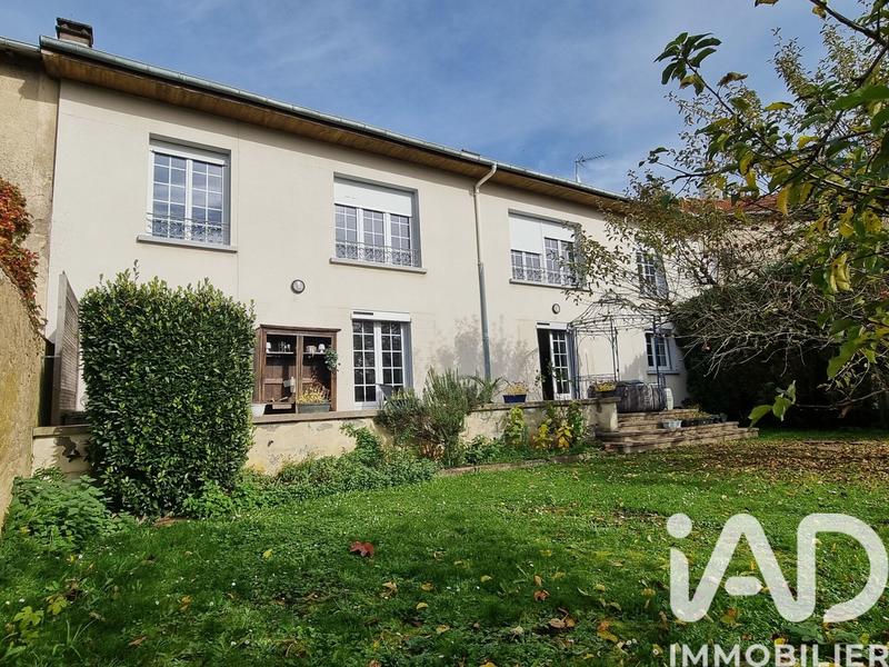 Maison de village - 326 m² - 11 pièces