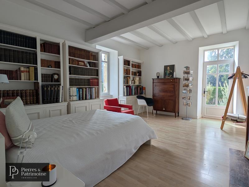 Propriété - 362 m² - 11 pièces