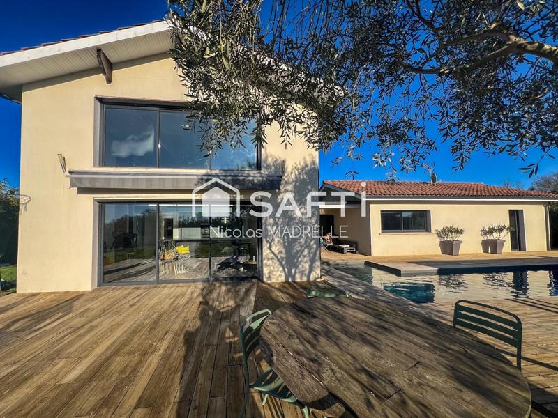 Maison - 170 m² - 5 pièces