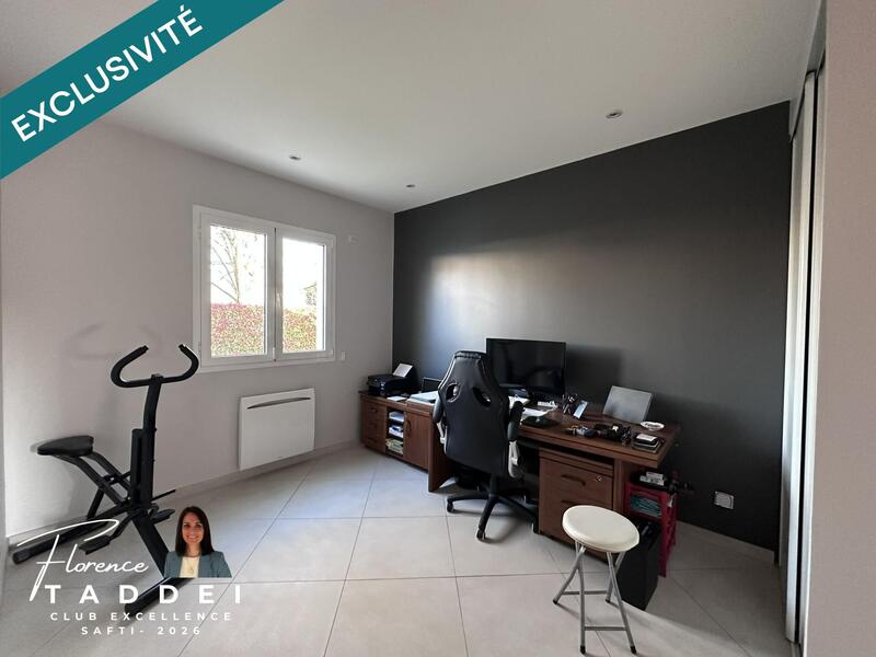 Maison - 320 m² - 10 pièces