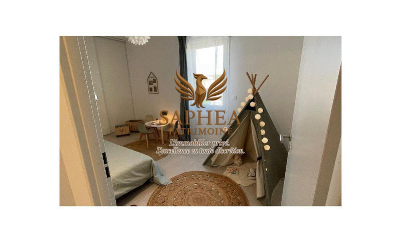 Appartement - 94 m² - 4 pièces