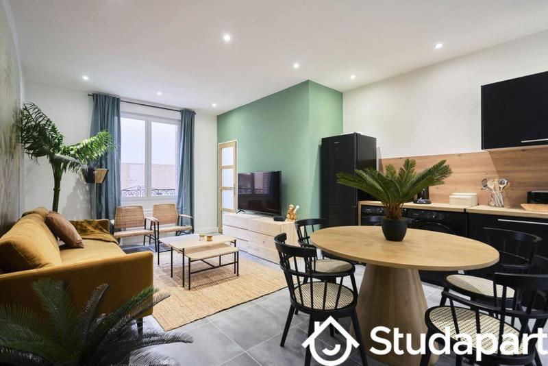 Chambre - 11 m² - 1 pièce