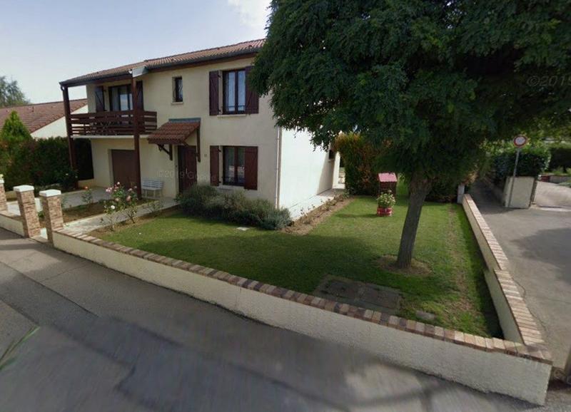 Maison - 99 m² - 5 pièces