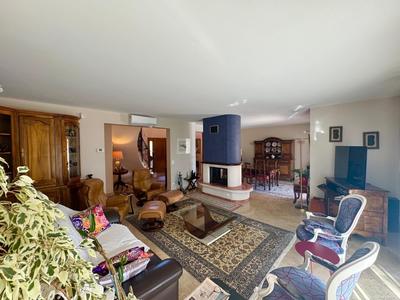 Maison d'architecte - 312 m² - 11 pièces