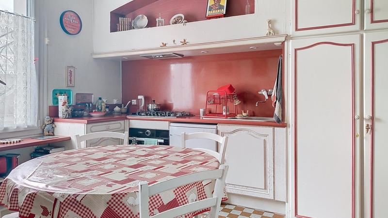 Maison - 205 m² - 8 pièces