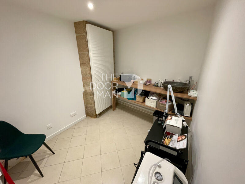 Immeuble - 176 m² - 12 pièces