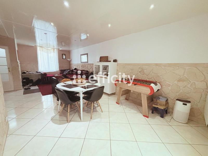 Maison - 111 m² - 5 pièces