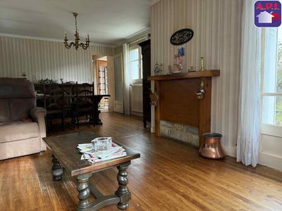 Maison - 98 m² - 4 pièces