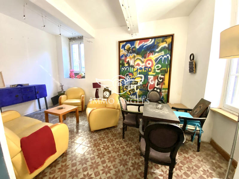 Maison - 185 m² - 7 pièces