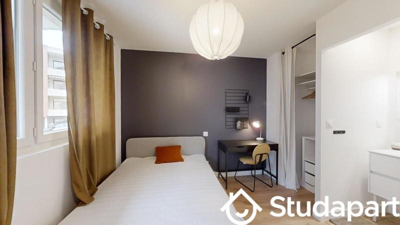 Chambre - 9 m² - 1 pièce